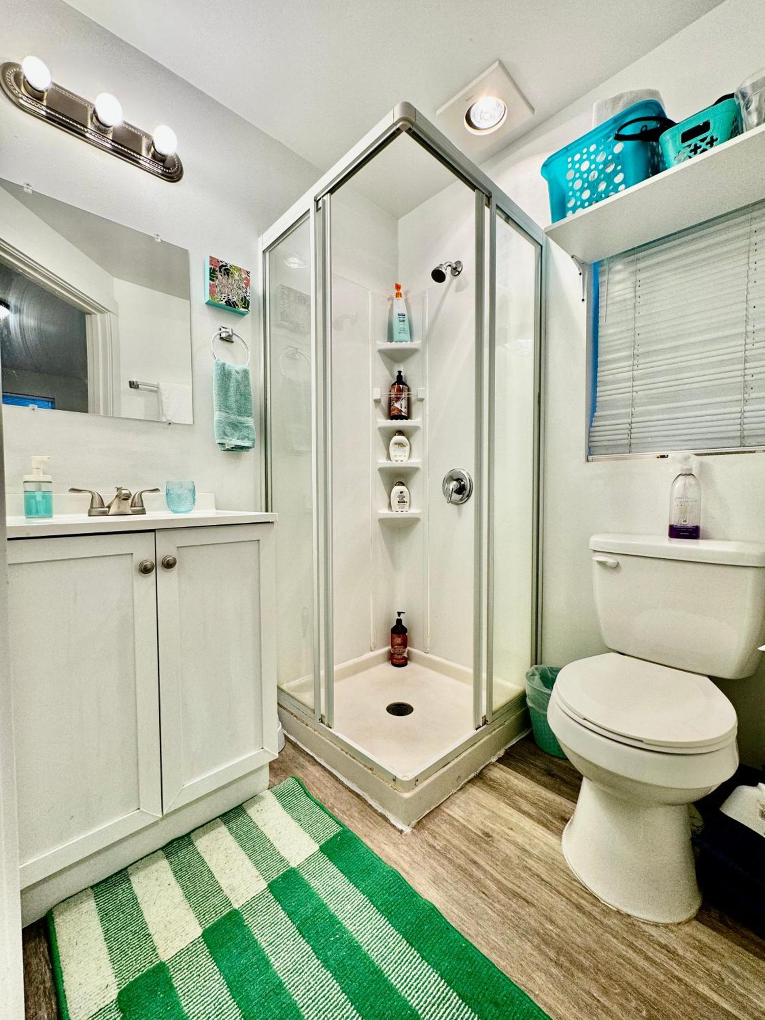 Micro Studio Apartment 10 Minutes Walk To University Of Washington Seattle Exterior photo