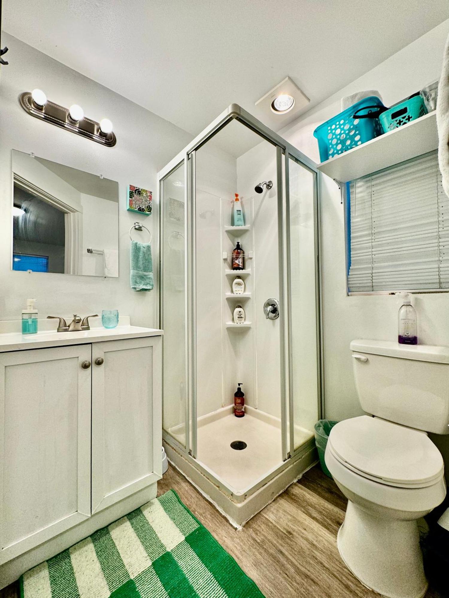 Micro Studio Apartment 10 Minutes Walk To University Of Washington Seattle Exterior photo