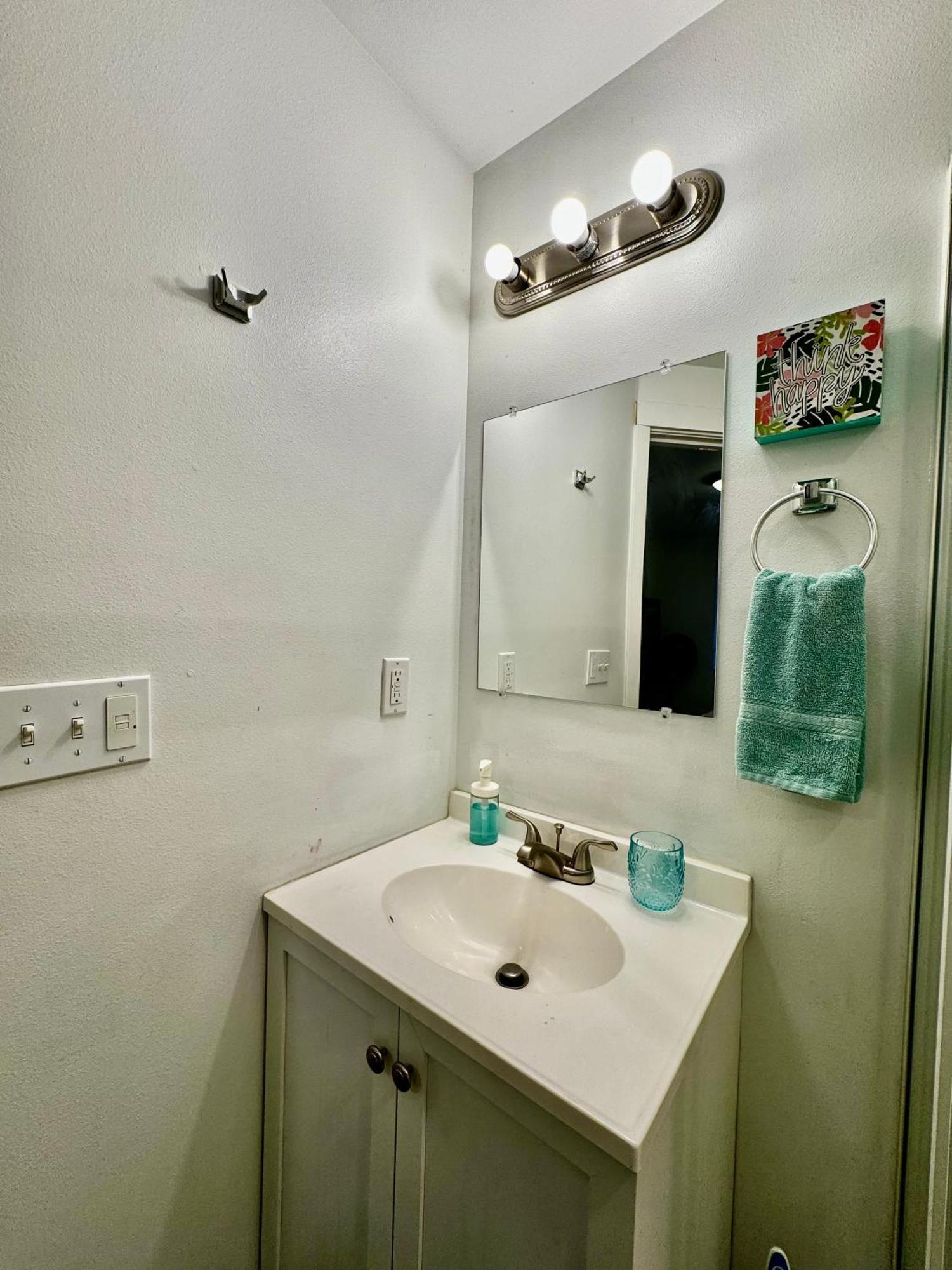 Micro Studio Apartment 10 Minutes Walk To University Of Washington Seattle Exterior photo